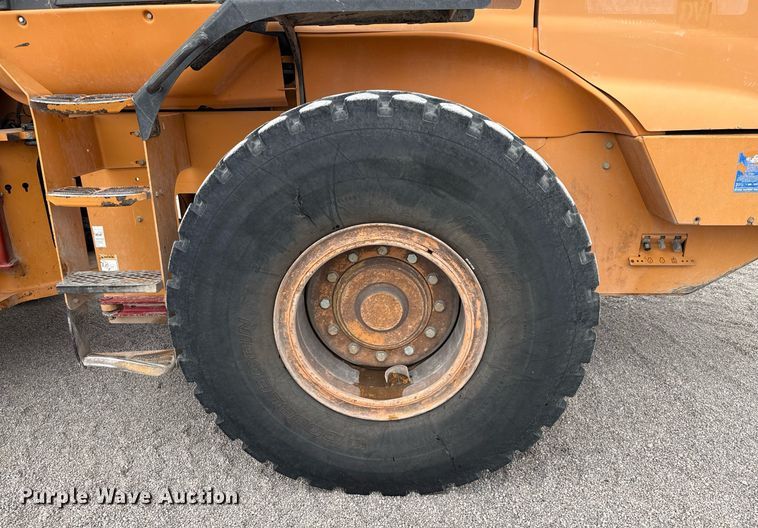 image for item DX5586 2011 Case 621E wheel loader