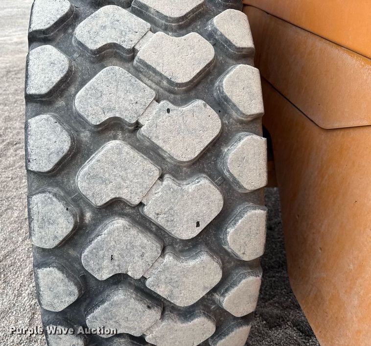 image for item DX5586 2011 Case 621E wheel loader