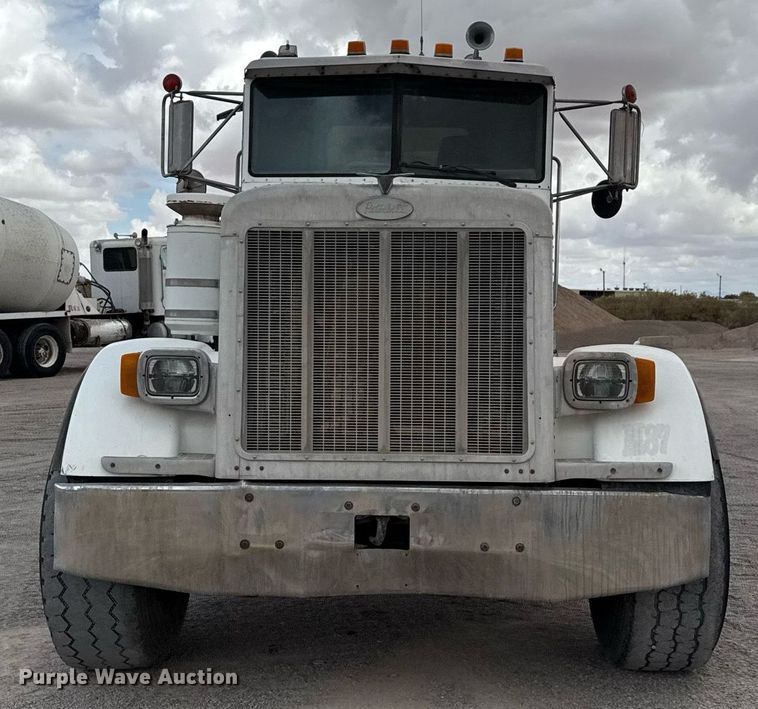 image for item DX5587 1998 Peterbilt 357 ready mix truck