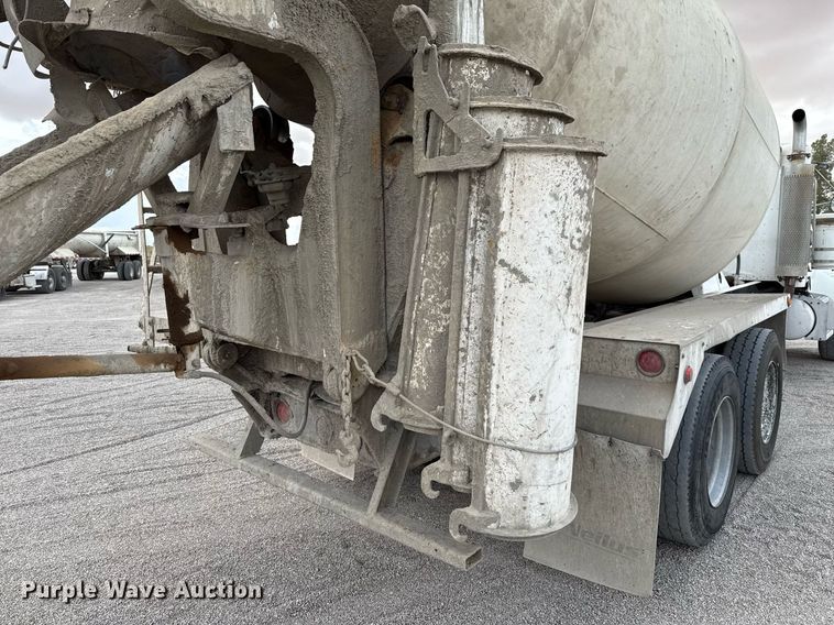 image for item DX5587 1998 Peterbilt 357 ready mix truck