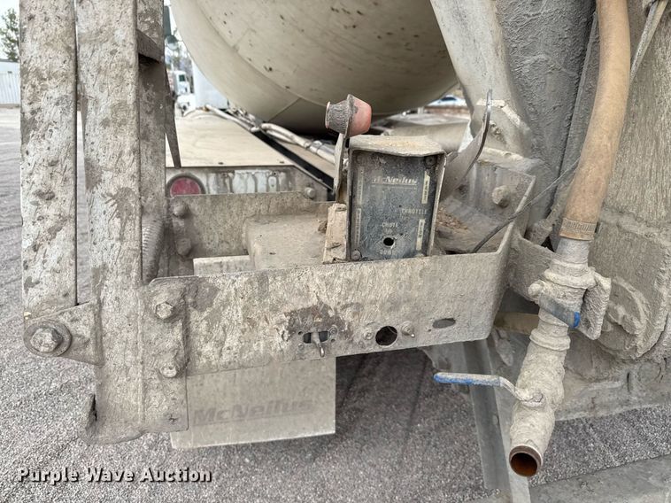 image for item DX5587 1998 Peterbilt 357 ready mix truck