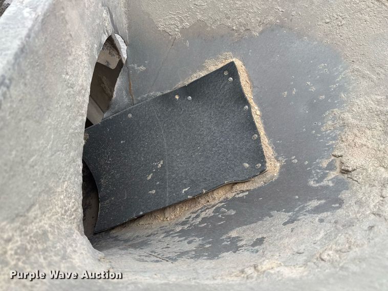 image for item DX5587 1998 Peterbilt 357 ready mix truck