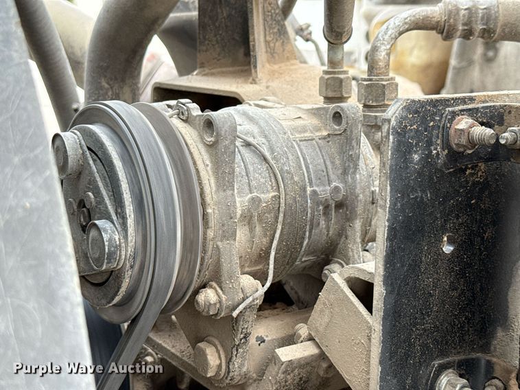 image for item DX5587 1998 Peterbilt 357 ready mix truck