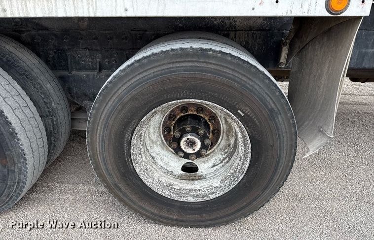 image for item DX5587 1998 Peterbilt 357 ready mix truck