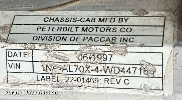 image for item DX5587 1998 Peterbilt 357 ready mix truck