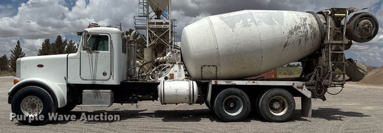 image for item DX5588 1998 Peterbilt 357 ready mix truck