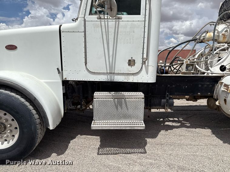 image for item DX5588 1998 Peterbilt 357 ready mix truck