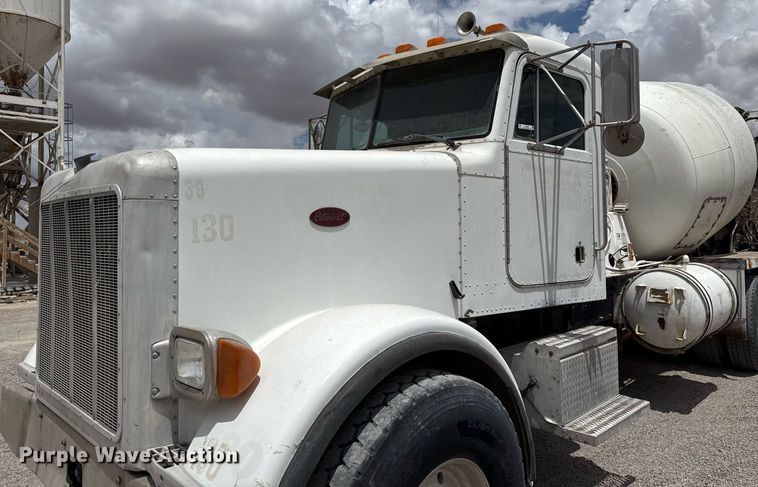 image for item DX5588 1998 Peterbilt 357 ready mix truck