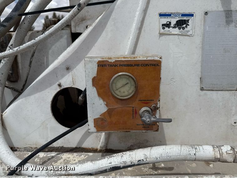 image for item DX5588 1998 Peterbilt 357 ready mix truck