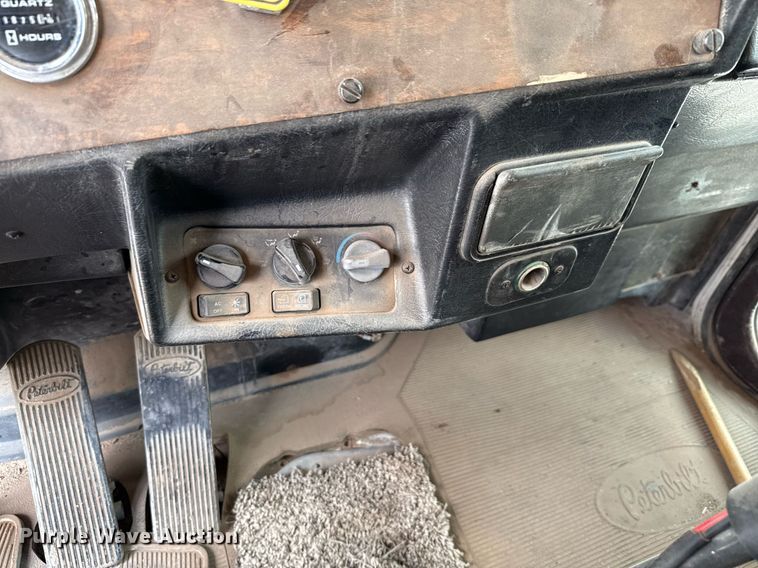 image for item DX5588 1998 Peterbilt 357 ready mix truck