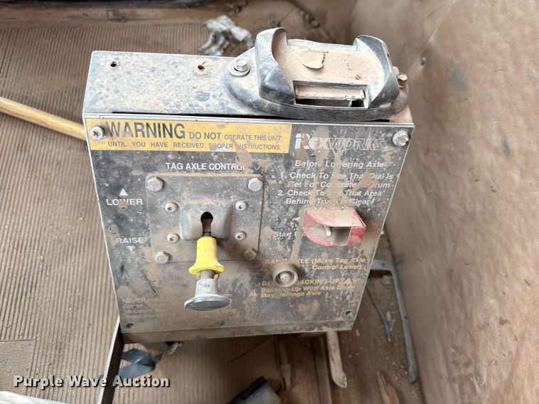 image for item DX5588 1998 Peterbilt 357 ready mix truck