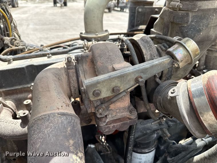 image for item DX5588 1998 Peterbilt 357 ready mix truck