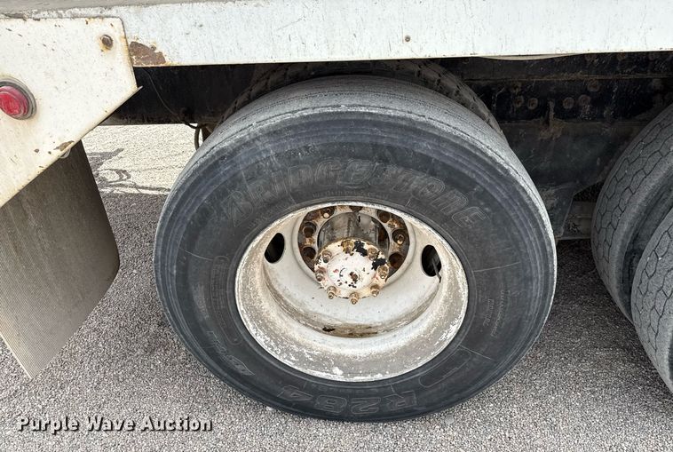 image for item DX5588 1998 Peterbilt 357 ready mix truck