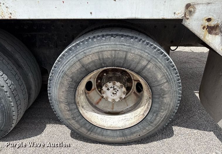 image for item DX5588 1998 Peterbilt 357 ready mix truck