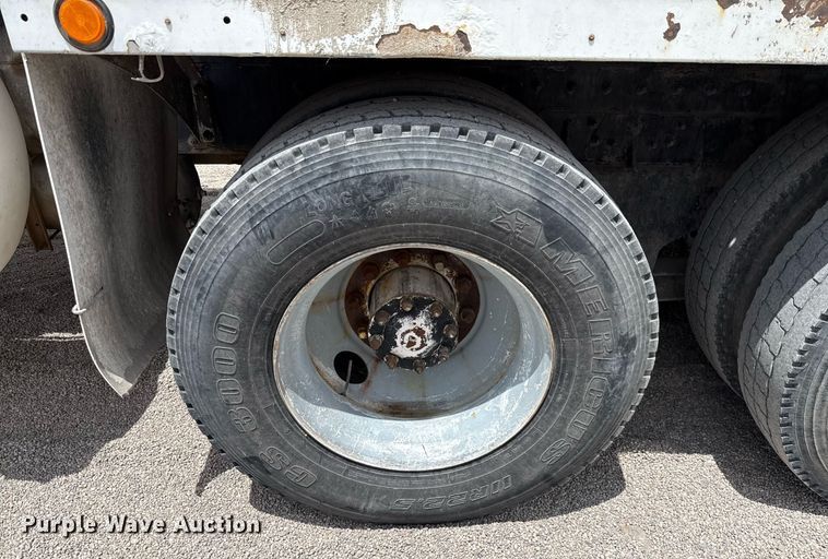 image for item DX5588 1998 Peterbilt 357 ready mix truck