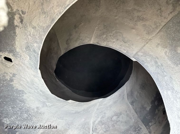 image for item DX5590 1998 Ford LT9511 ready mix truck