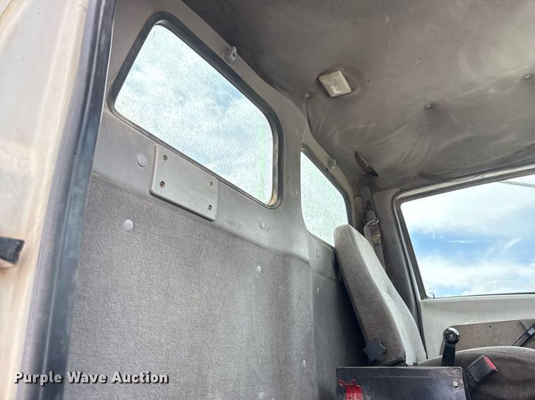 image for item DX5590 1998 Ford LT9511 ready mix truck