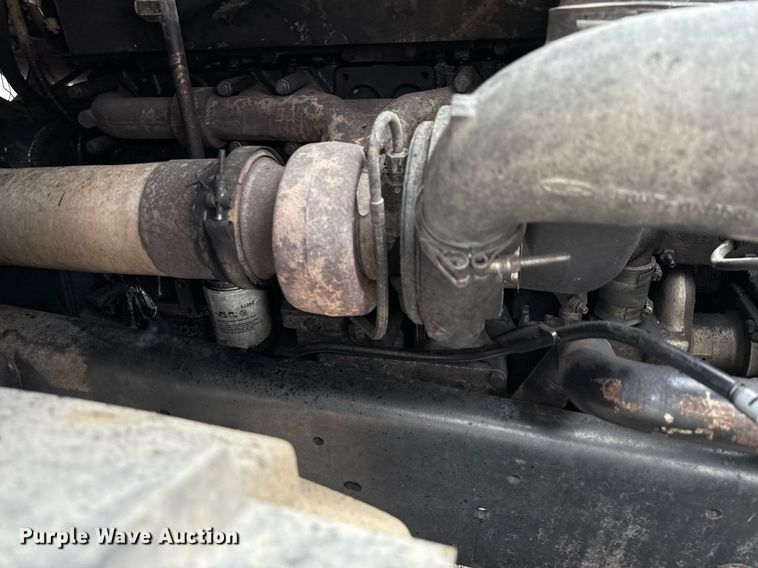 image for item DX5590 1998 Ford LT9511 ready mix truck