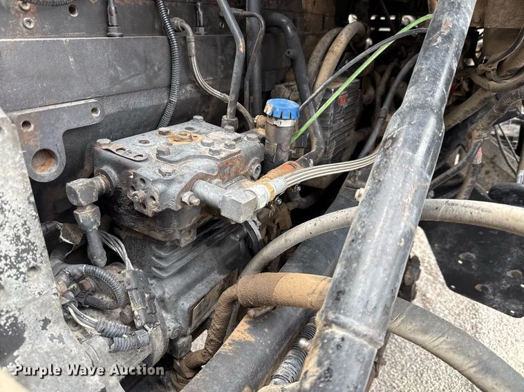 image for item DX5590 1998 Ford LT9511 ready mix truck