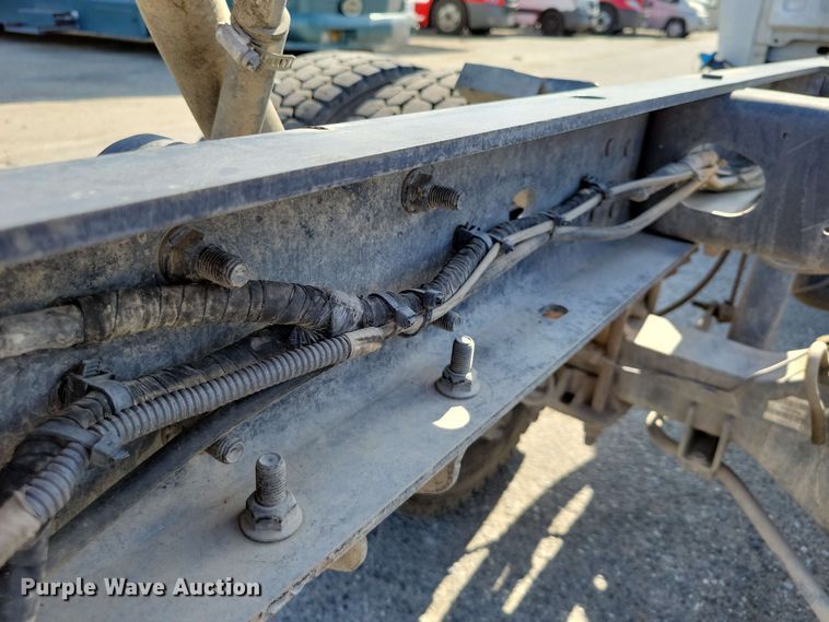 image for item DX7015 2011 Dodge Ram 5500 pickup truck cab and chassis