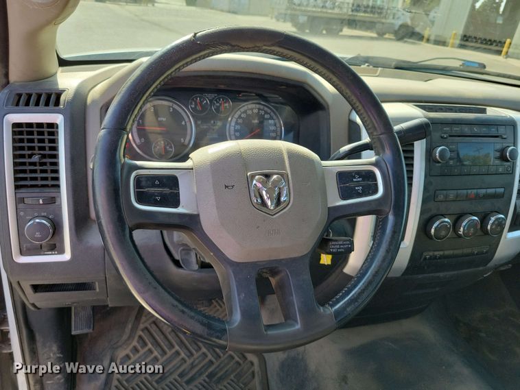 image for item DX7015 2011 Dodge Ram 5500 pickup truck cab and chassis