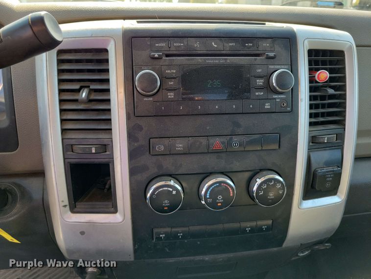 image for item DX7015 2011 Dodge Ram 5500 pickup truck cab and chassis