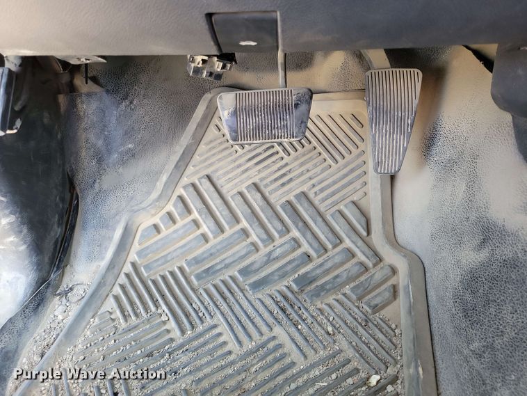 image for item DX7015 2011 Dodge Ram 5500 pickup truck cab and chassis