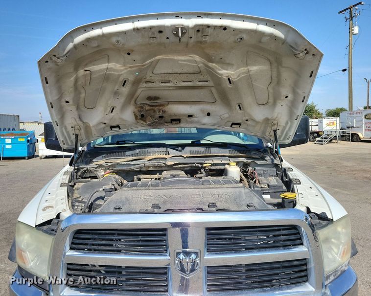 image for item DX7015 2011 Dodge Ram 5500 pickup truck cab and chassis