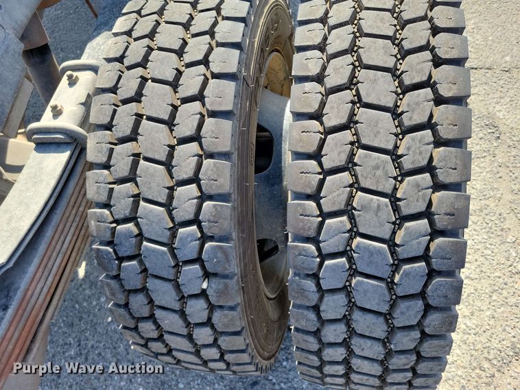 image for item DX7015 2011 Dodge Ram 5500 pickup truck cab and chassis