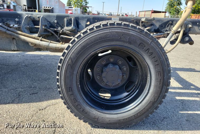 image for item DX7015 2011 Dodge Ram 5500 pickup truck cab and chassis