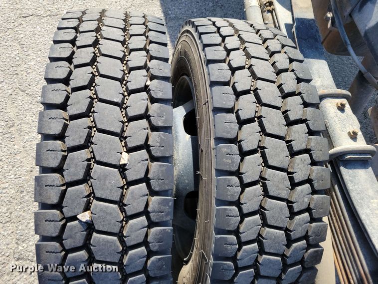 image for item DX7015 2011 Dodge Ram 5500 pickup truck cab and chassis