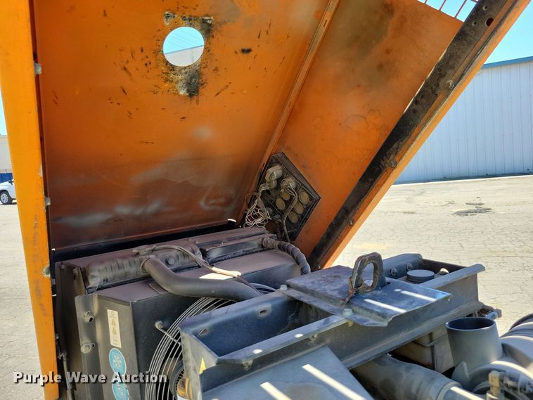 image for item DX7028 Sullair 185 air compressor