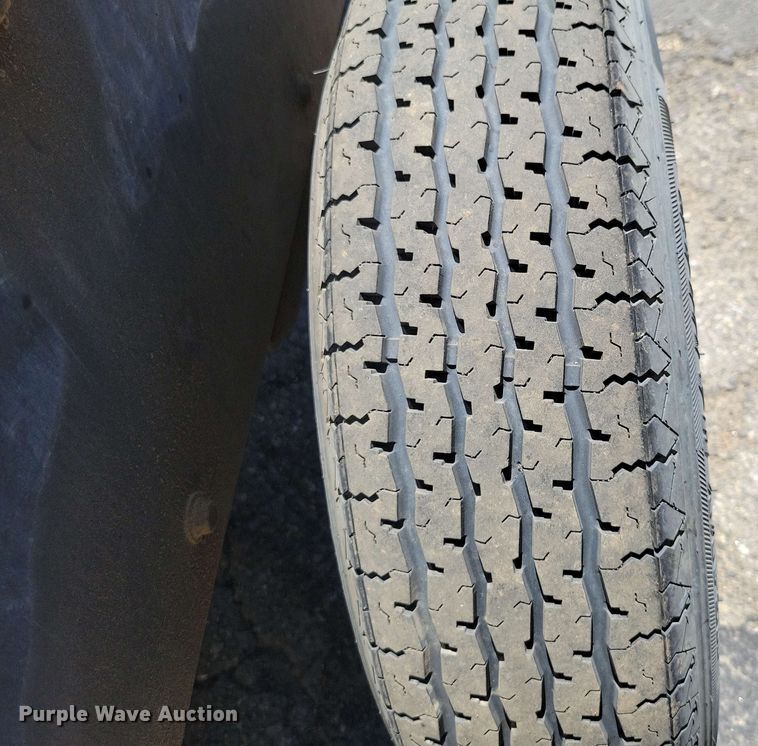 image for item DX7028 Sullair 185 air compressor