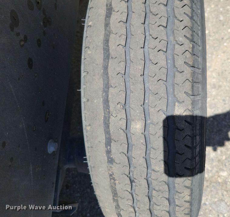 image for item DX7028 Sullair 185 air compressor