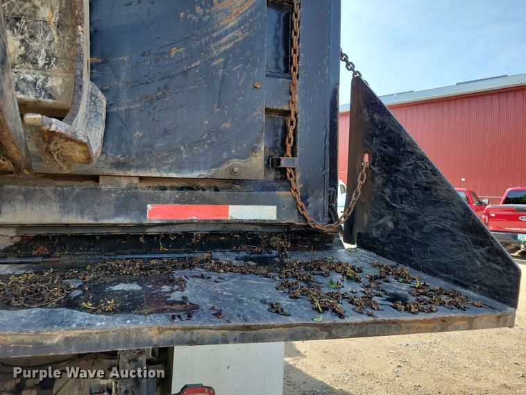 image for item DX7031 2003 Sterling LT8500 grapple crane truck