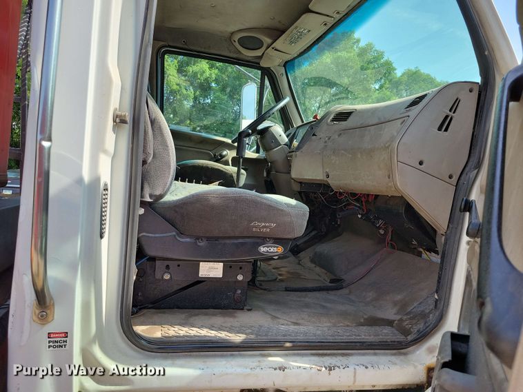 image for item DX7031 2003 Sterling LT8500 grapple crane truck