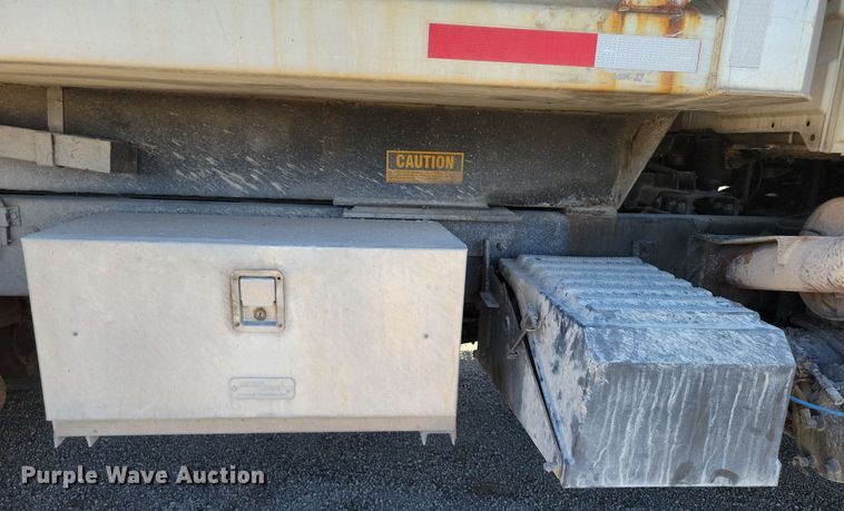 image for item DX7035 2010 International Workstar 7600 dump truck