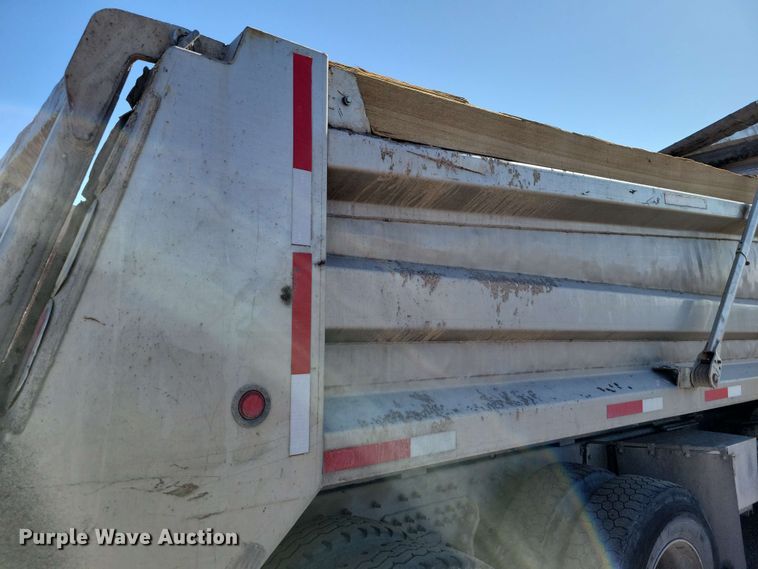 image for item DX7035 2010 International Workstar 7600 dump truck