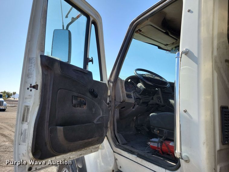 image for item DX7035 2010 International Workstar 7600 dump truck