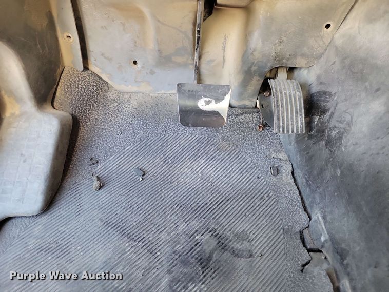 image for item DX7035 2010 International Workstar 7600 dump truck