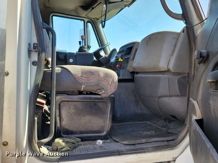 image for item DX7035 2010 International Workstar 7600 dump truck