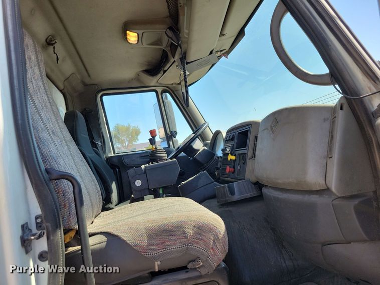 image for item DX7035 2010 International Workstar 7600 dump truck