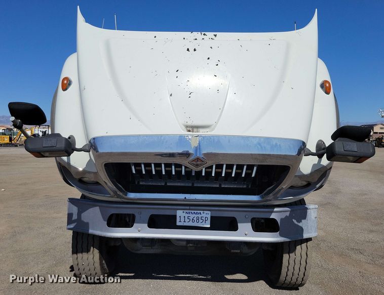 image for item DX7035 2010 International Workstar 7600 dump truck