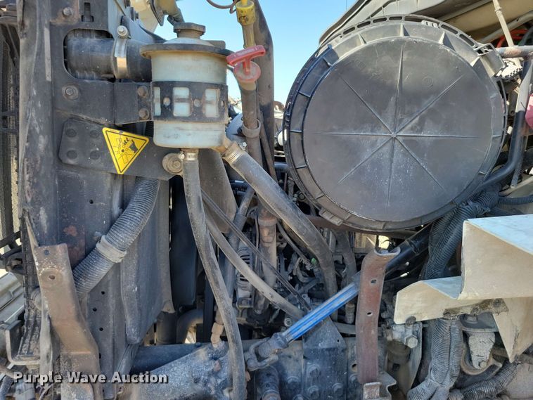 image for item DX7035 2010 International Workstar 7600 dump truck