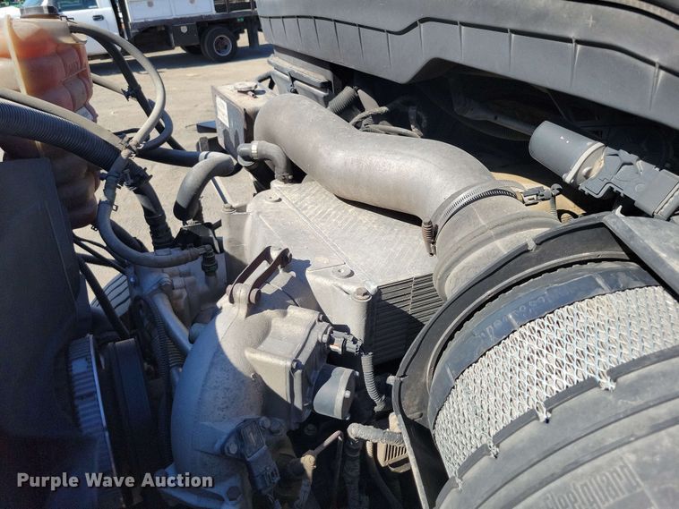 image for item DX7035 2010 International Workstar 7600 dump truck