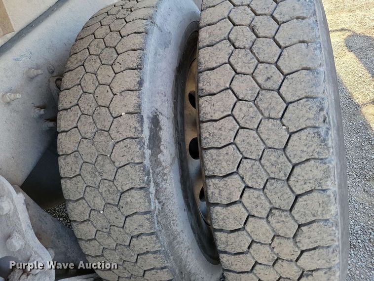 image for item DX7035 2010 International Workstar 7600 dump truck