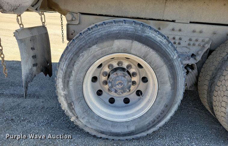 image for item DX7035 2010 International Workstar 7600 dump truck