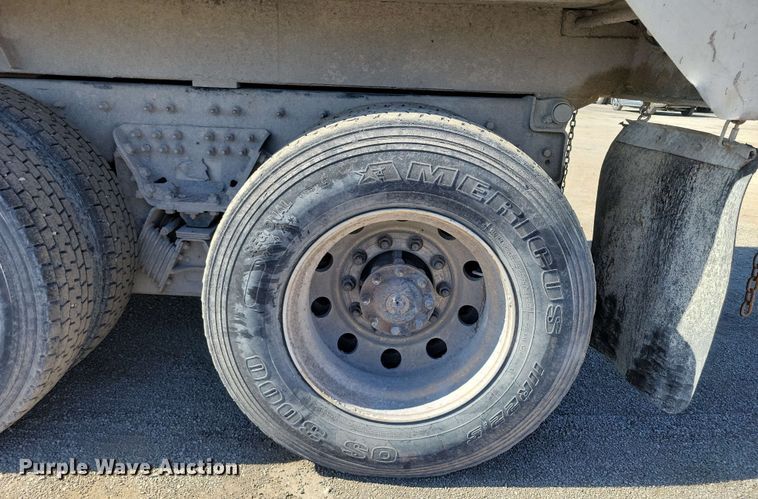 image for item DX7035 2010 International Workstar 7600 dump truck