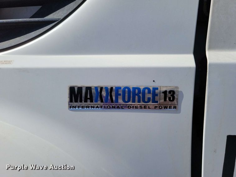 image for item DX7035 2010 International Workstar 7600 dump truck