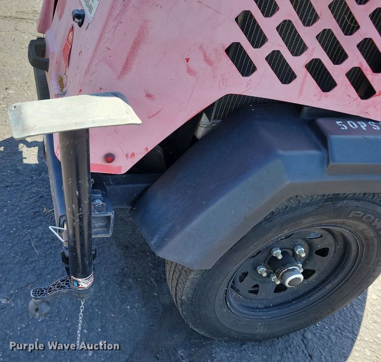 image for item DX7037 2017 Generac Magnum MLT6SK light plant